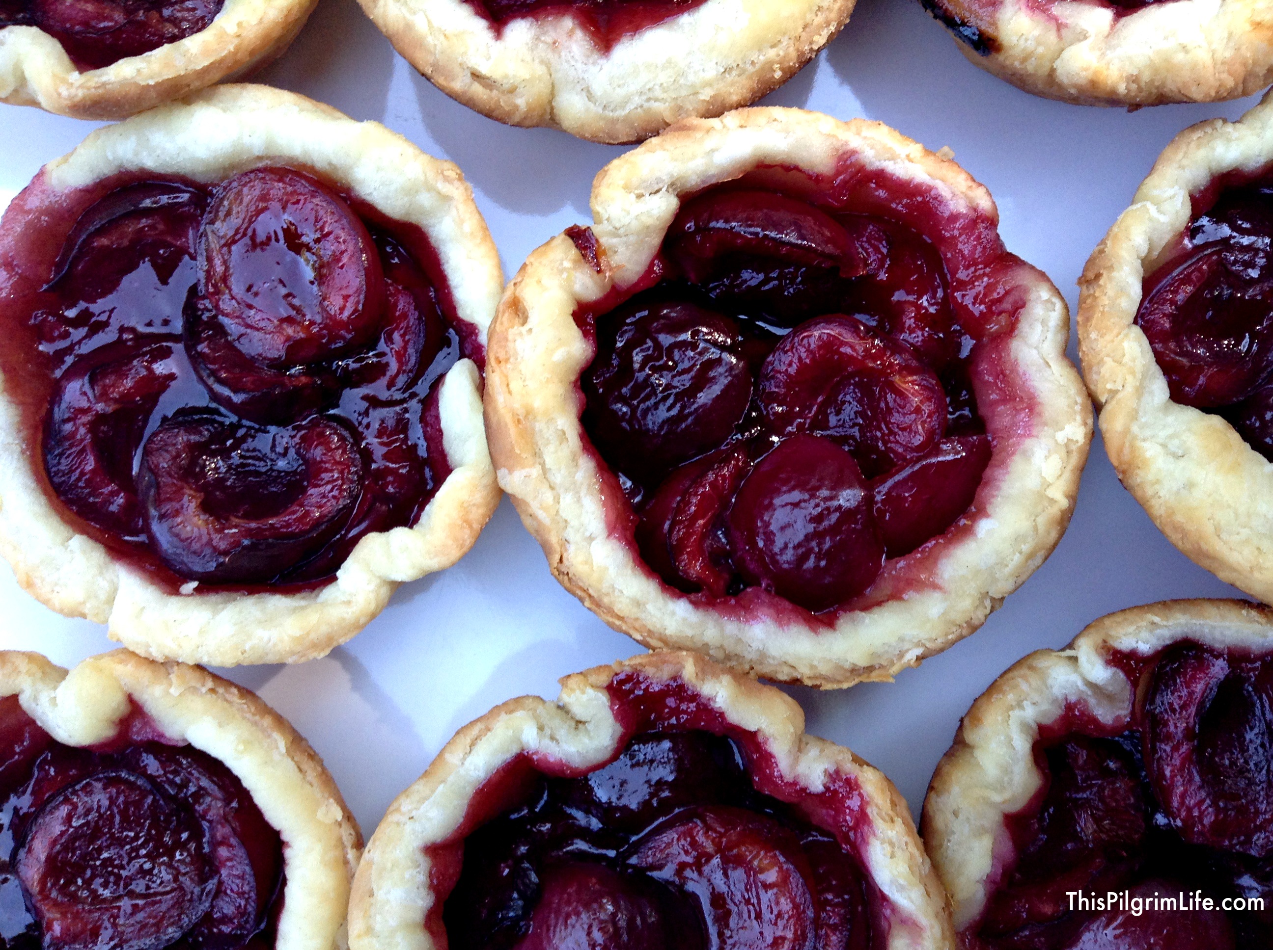 Individual cherry pies, SO GOOD and perfect for outdoor cookouts and holiday gatherings! 