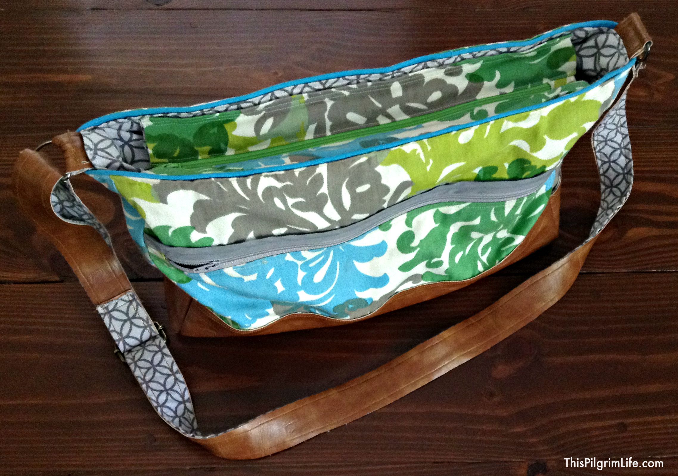 Everyday Zippered Tote Tutorial
