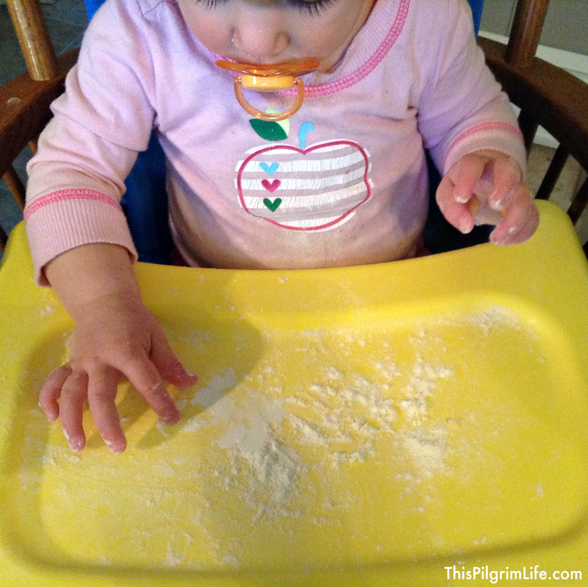 How do you keep your kids busy while you make dinner? Here's one idea that keeps kids busy for a long time!