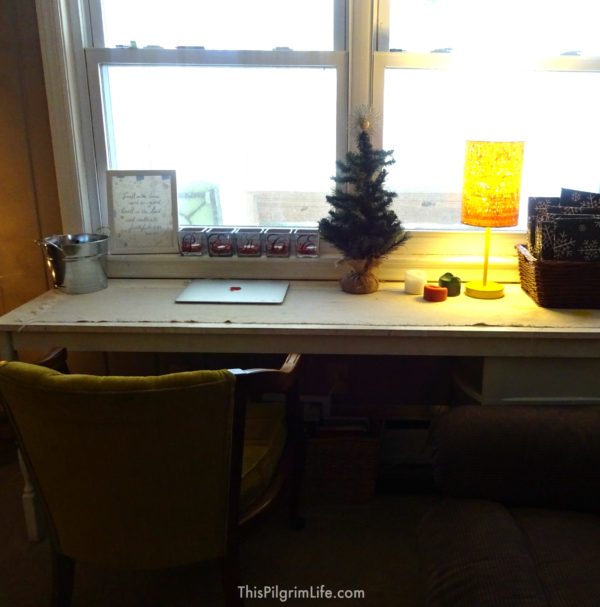 diy-rustic-christmas-card-holder-christmas-tour-part-1-this-pilgrim