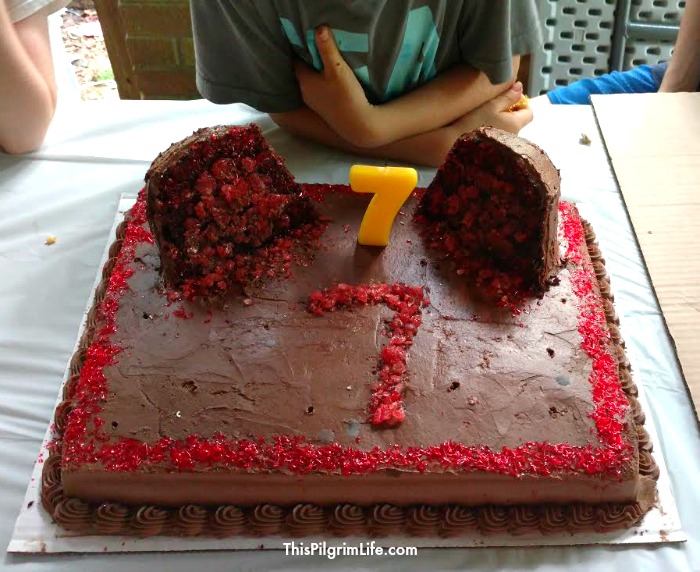 How to throw an awesome geology rock birthday party for kids! 