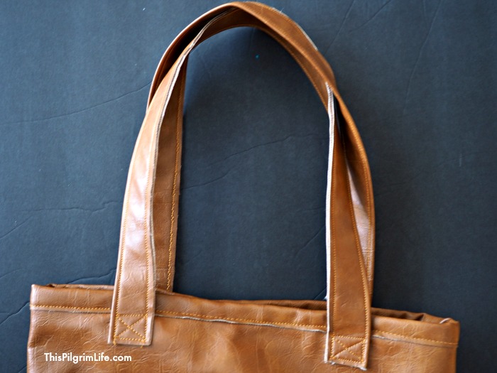 Make a new bag for the season! This two toned tote bag is the perfect go-with-everything, durable, stylish purse!