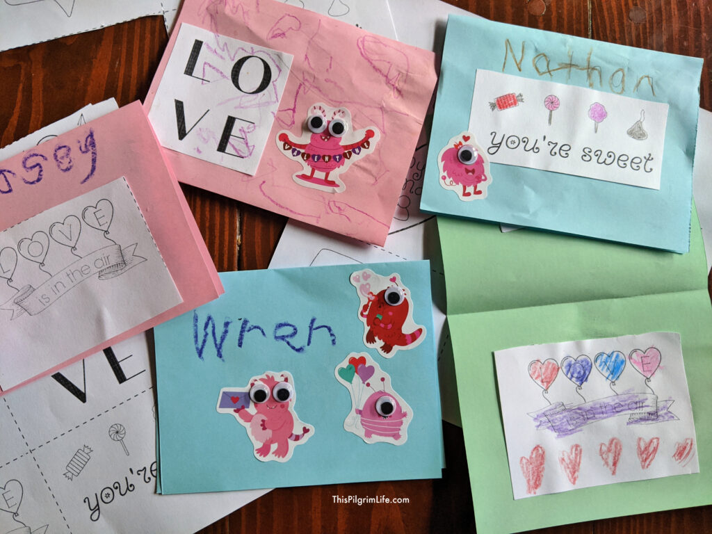 Make simple and sweet homemade Valentines Day cards with this free Valentine's Day printable!